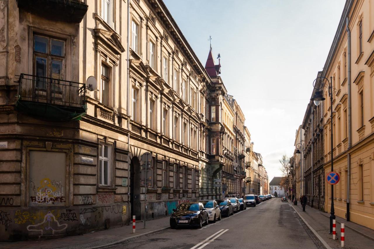 Lilly Apartment Main Train Station Old Town By The Castle Suites Краков Экстерьер фото